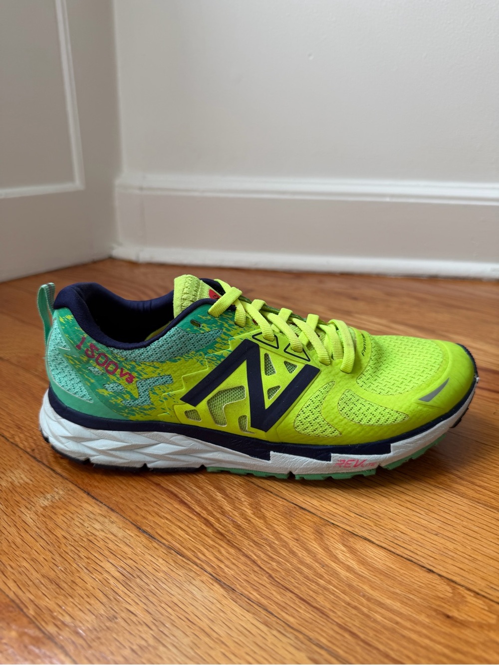 New Balance 1500v3 Silent Hunter Women's Running Shoes Lime Green Size 7.5